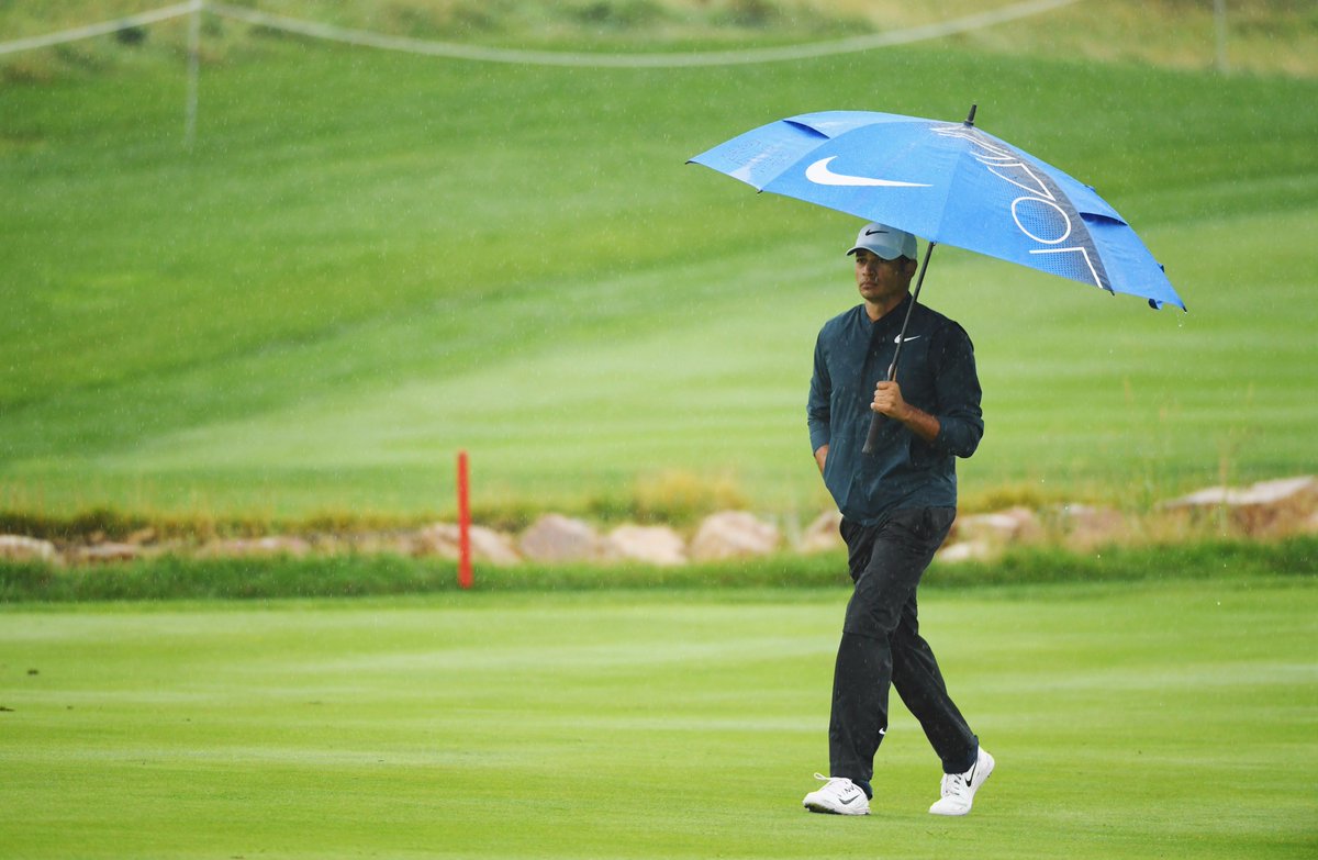 DPWorldTour's tweet photo. Play has been suspended at the #CzechMasters due to an unplayable course. 🌧️☂️ https://t.co/Bmnrr1itrU