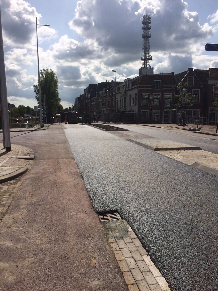 Maartenb86's tweet photo. Maandag opleveren en dan hebben we weer een bouwvakklus geklaard! Trots op onze hardwerkende jongens van @BAMInfra_nl op het Hoeksterpad https://t.co/u2Ur7iEslA