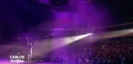 dmdima_com's tweet photo. @_CarlosRivera en concierto el sábado 2 septiembre en el @WiZinkCenter #FelizFinde. Artista invitado: @alfonsofilm https://t.co/RKBThnI75g https://t.co/G9y0CHqx0I