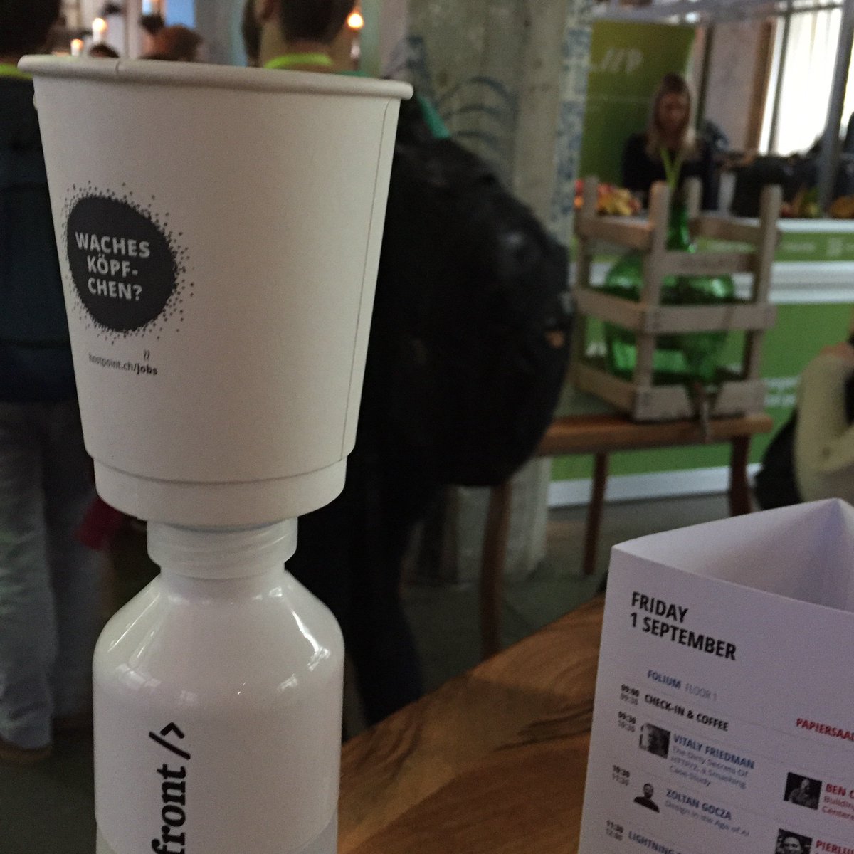 k_graefenhain's tweet photo. Another hidden feature: your water bottle perfectly holds your coffee cup 👍🏻☕️ #FEC17 https://t.co/9iKlK3lgne