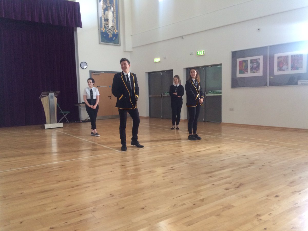 LornshillCareer's tweet photo. @Lornshill @skillsdevscot Mr Nicholson our SDS Adviser explaining Career skills in an interactive way #makingafuture #skills https://t.co/FjVtPMMebV