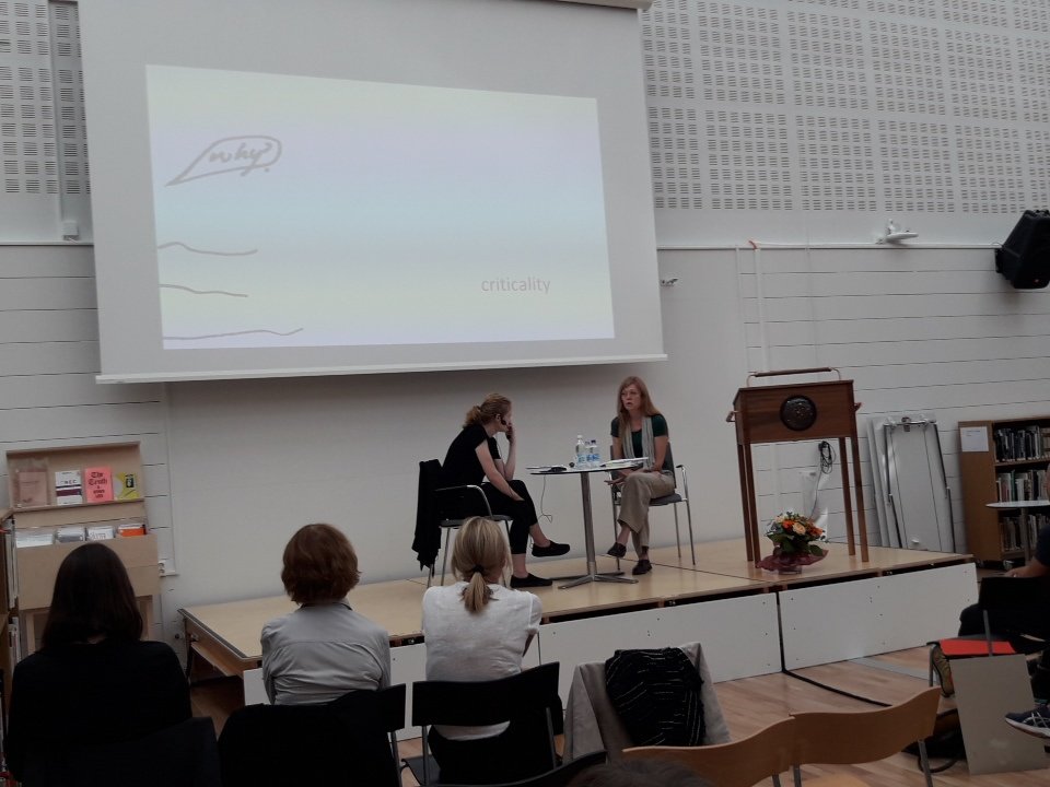Ariana Amacker's thesis defence is going down at #HDK <a href="/uniofgothenburg/">Uni of Gothenburg</a>