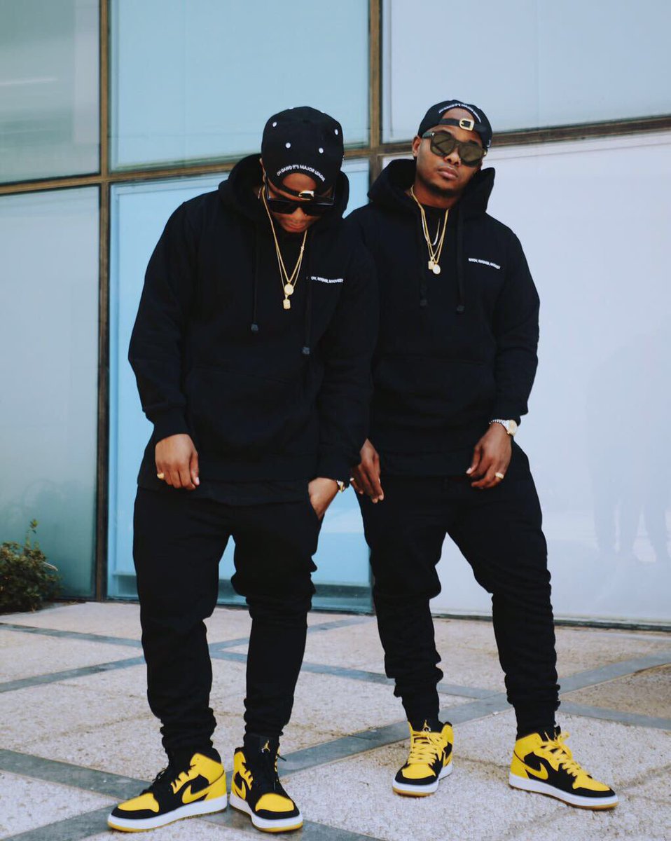 casspernyovest's tweet photo. Real friends don't just watch from the sideline . They support you. Shout out to @majorleaguedjz for coping their fit from .@Shop_FamilyTree https://t.co/ah4U3ALFTH