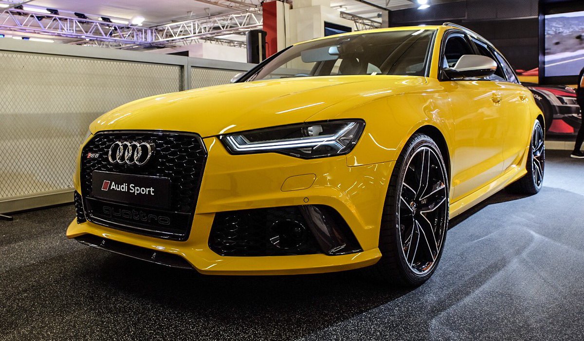 audisouthafrica's tweet photo. Vegas Yellow or Glut Orange? Which V8 would you pick?  #LeagueOfPerformance #AudiSport @FestivalSa https://t.co/KsxJobLkjx