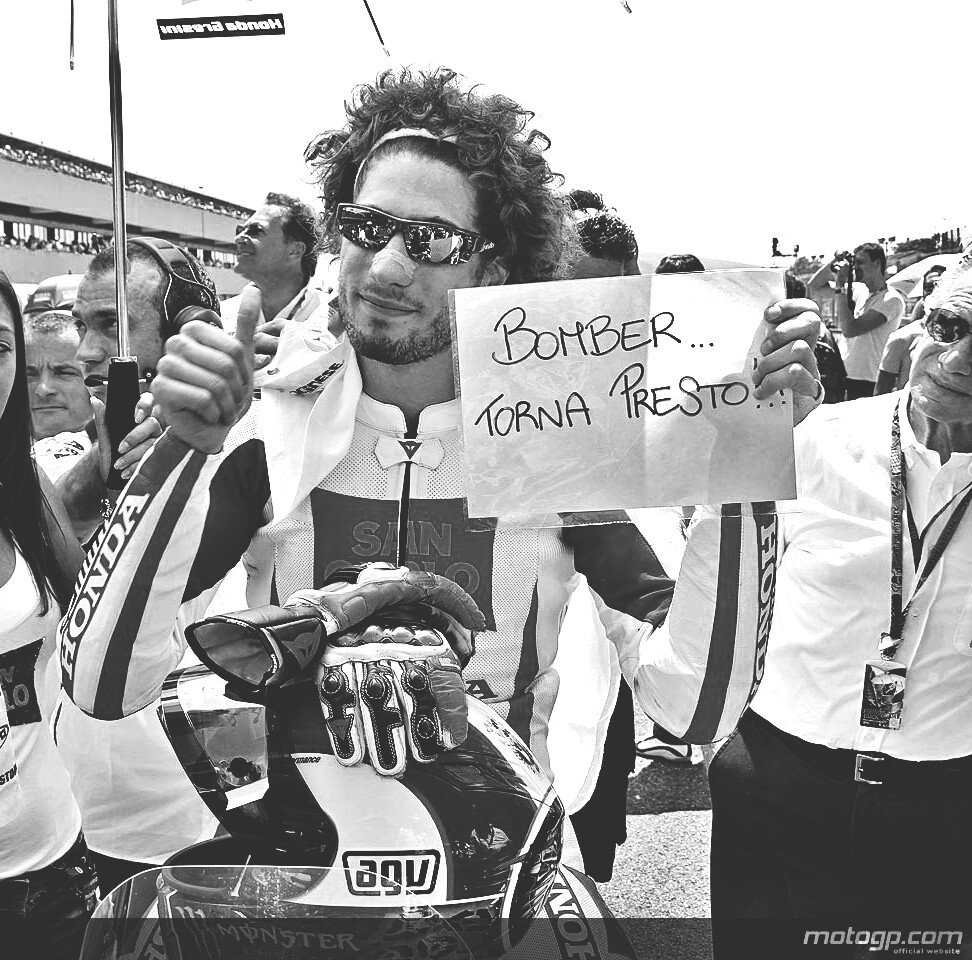 inostripiloti's tweet photo. "Bomber..torna presto! " https://t.co/2y3UK4yswv