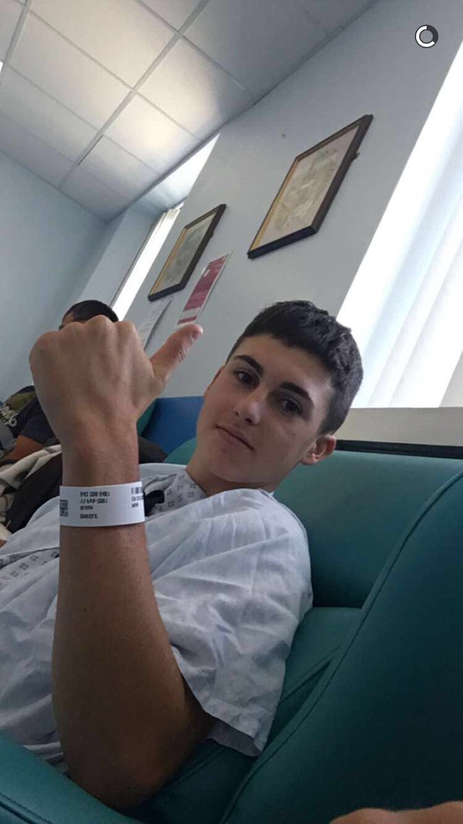 Good luck to this absolute legend today! Buzzing that the surgeon said he'll be training again within 5 months <a href="/AidanDingle/">Aidan Dingle</a> #undertheknife