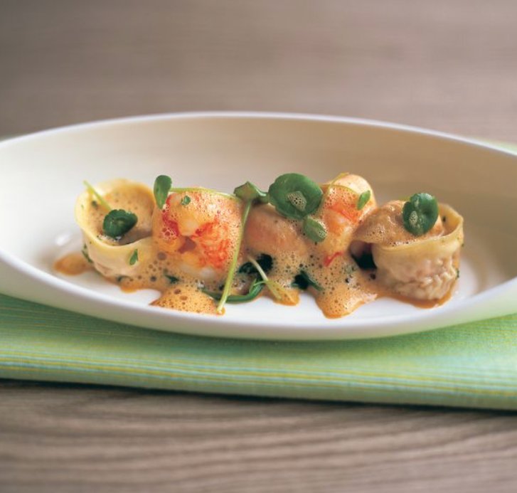 MontpApartments's tweet image. Cheltenham restaurant @Lechampsauvage features in the top 20 of the Good Food Guide 2018. ow.ly/BTrx30eKFVe