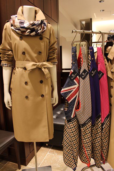 伊勢丹新宿店 公式 コート スーツ オーダーパンプスなど秋の通勤着におすすめのアイテムをご紹介 T Co M8klmqwhnu 秋コーデ 働くママ 秋ファッション キャリア マッキントッシュロンドン アクアスキュータム ピックアンドペイ 伊勢丹