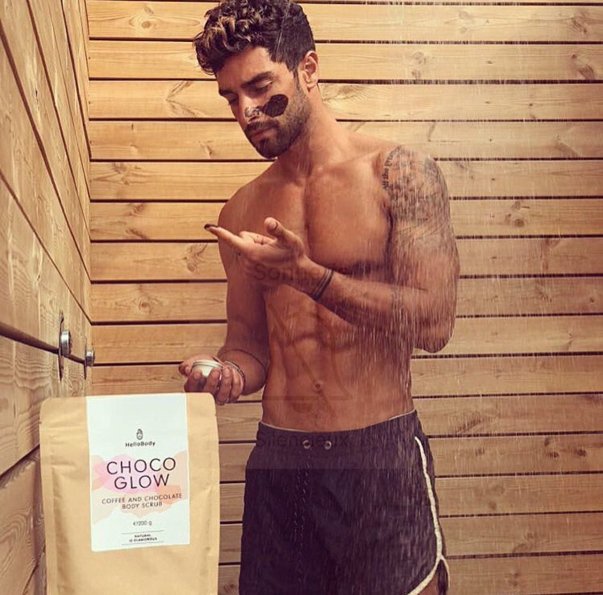 Shaunaevents's tweet photo. #HelloBody | @valentinleonar | Code CHOCOVAL🍫 pour plus de 50€ d'achats, recevez le #chocoglow et le #cococlear ! 👉🏻 https://t.co/1l0QpJHhS6 https://t.co/HfjjPfRYH5