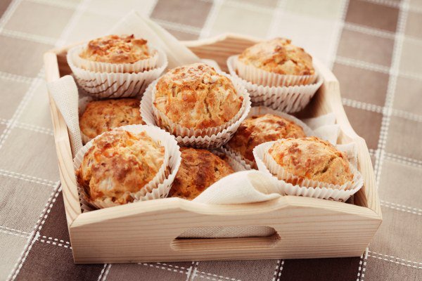 LaitPlaisirs's tweet image. Vous recevez des proches ce week-end ? Surprenez-les avec ces délicieux muffins au camembert &amp;lt;3 #cheese #laitplaisirs via @Marmiton_org
