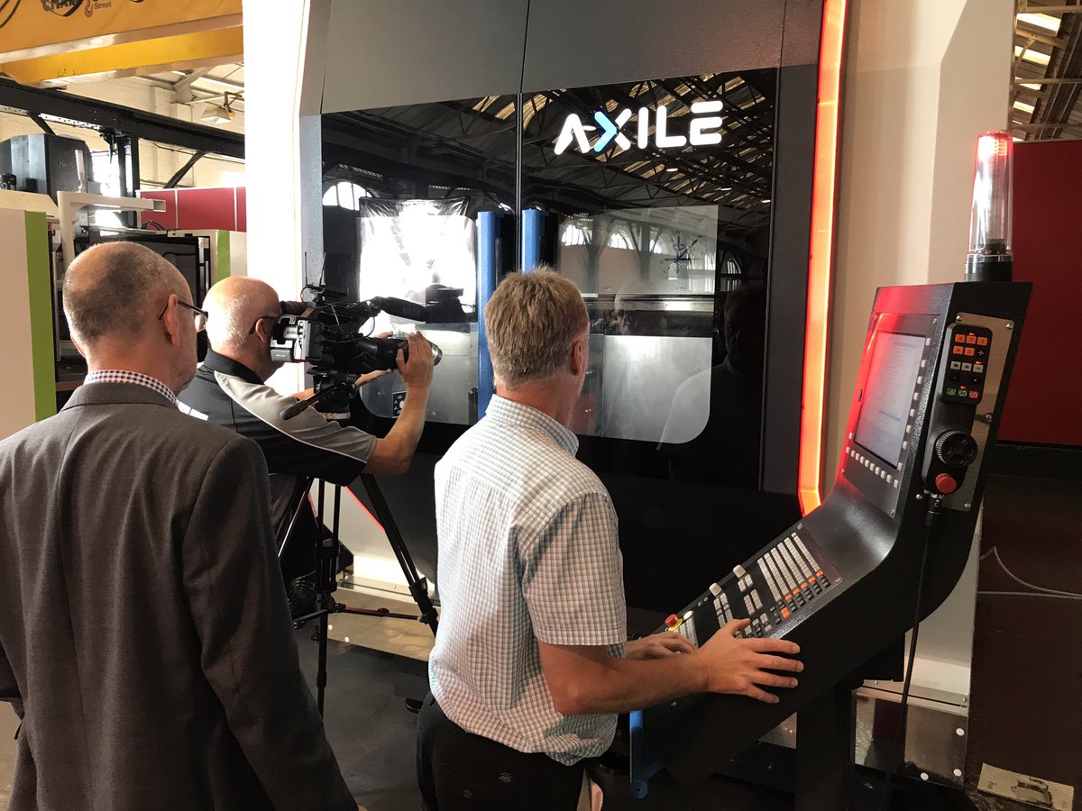 mtdcnc's tweet photo. New #axile #5axis now in stock @WardCNC https://t.co/IfSawsvbFX