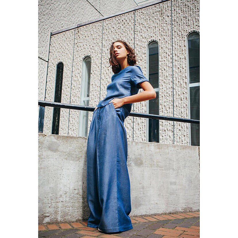 thecollectivema's tweet photo. Standing tall! Styling by creative #collectivetalent #lizgardner #creative #editorial #girlpower #fashionstylist #fashion #tcmanagement https://t.co/mUmxzwIBhH