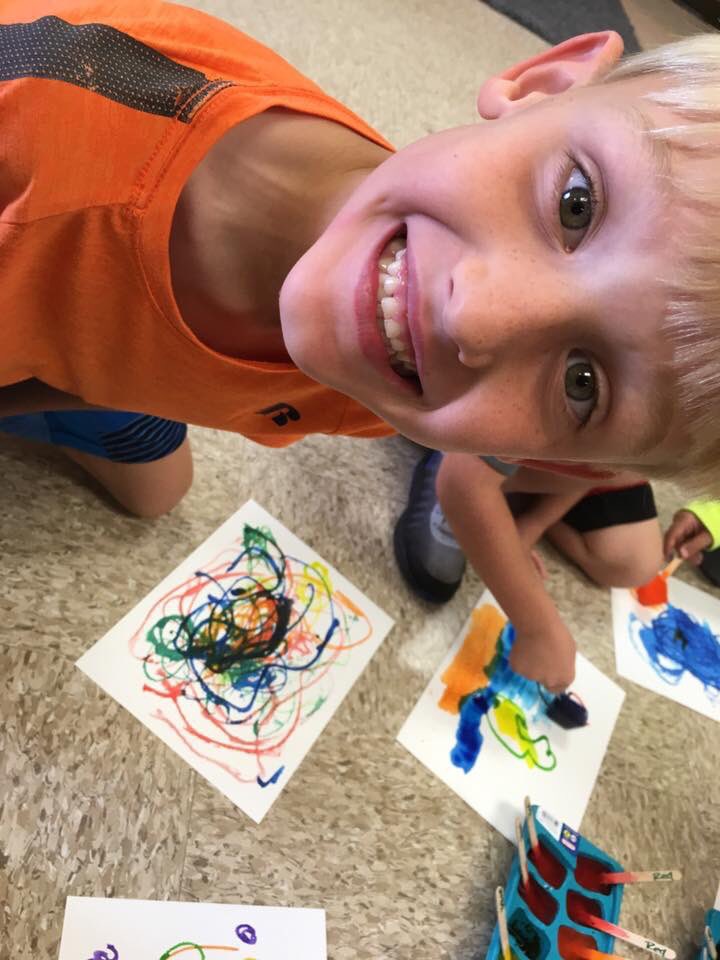 SWECareClub's tweet photo. We have had a lot of fun this week with our topic WATER! Here are some pictures from when we did ice painting https://t.co/zleOjyFCdY