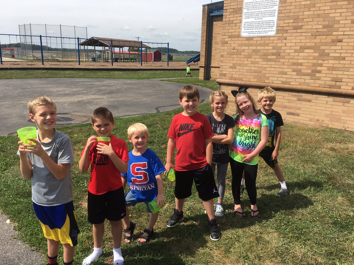 SWECareClub's tweet photo. Yesterday we had cup races https://t.co/289NYdLqx3