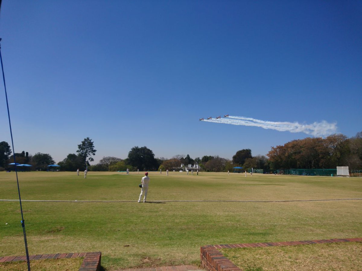 KingEdVIISchool's tweet photo. #RedCricket #TimeFest Scenes at @StDavids_Marist @KingEdVIISchool in the field vs St Andrews https://t.co/papZ8aIE6y