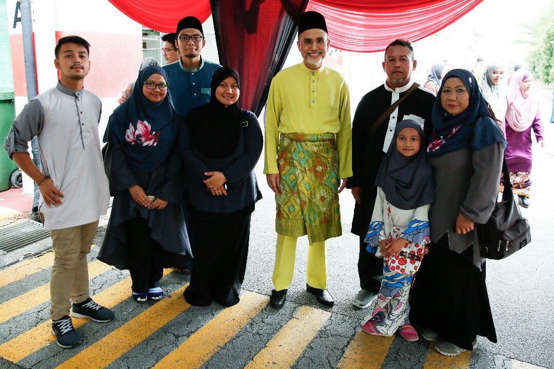 MohdShukriYajid's tweet photo. Staff &amp; students &amp; alumni came together during MSU Eid Adha celeb. https://t.co/XvnMeAqheE
