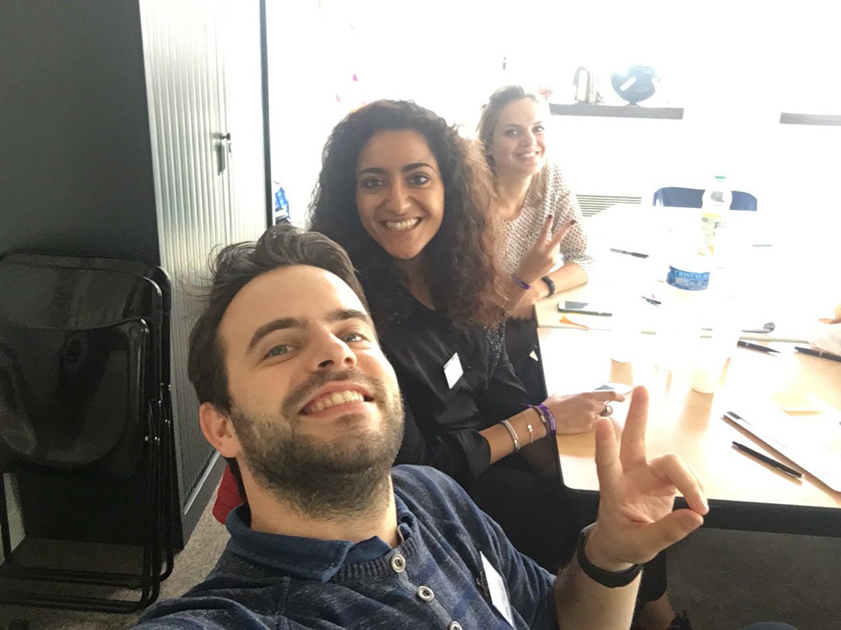 bazinous's tweet photo. Brainstorming @Asmae_ONG pour faire de demain un monde meilleur with @wavestoneFR  #Powerday2017 #solidarite #enfance https://t.co/i3Qpcqr6C7