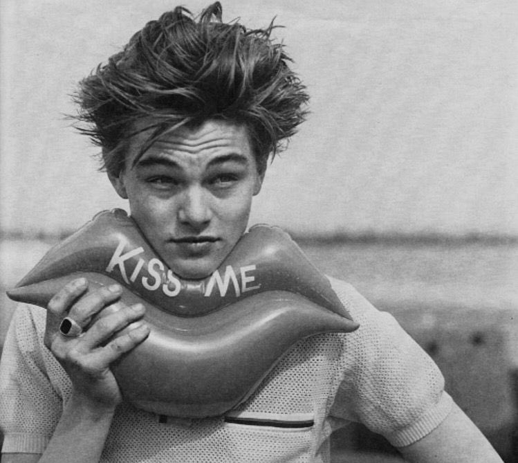 kdramaworlld's tweet photo. not kdrama related but can we just bring this back bc i love young leonardo dicaprio 😢💜 https://t.co/ZQjxWo56Hc