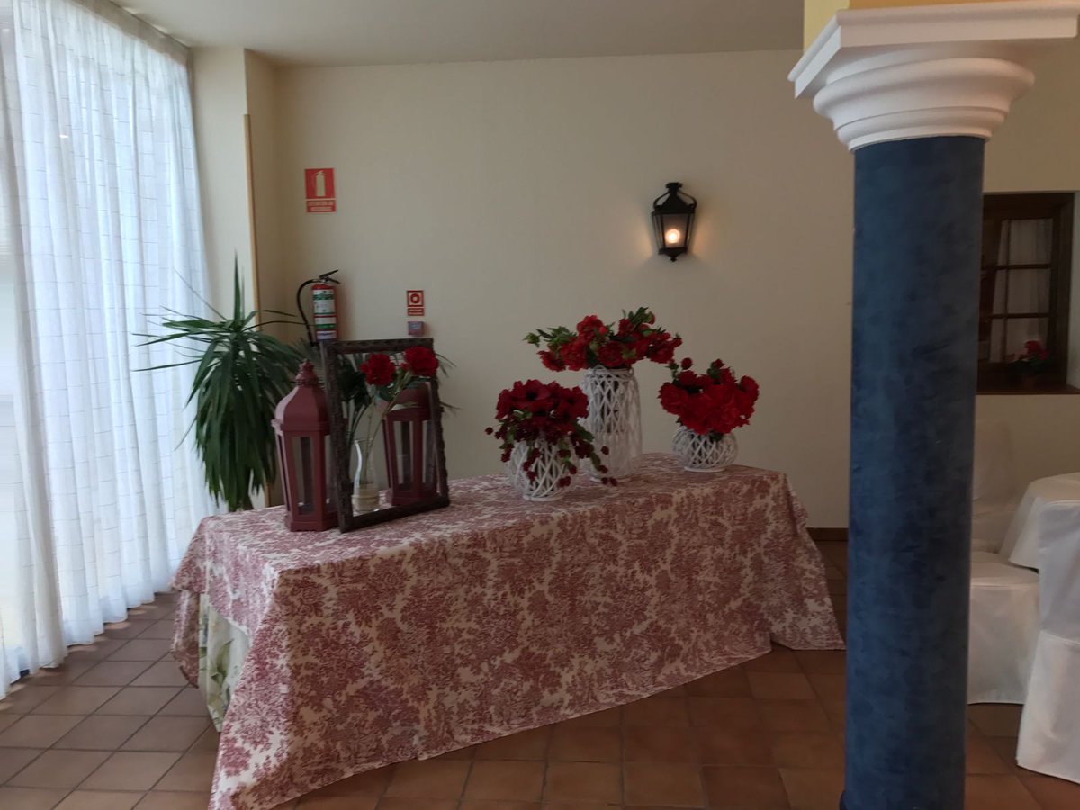 PradodelArca's tweet photo. También tenemos nuestro fantástico patio talaverano preparado para acoger tu celebración, ¡es uno de nuestros rincones más originales! https://t.co/58bTLotAp5