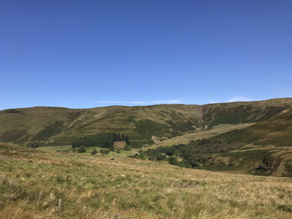 katehumble's tweet photo. I really do love in the world's most beautiful country. Happy September everyone. https://t.co/i6UrQdJU8F