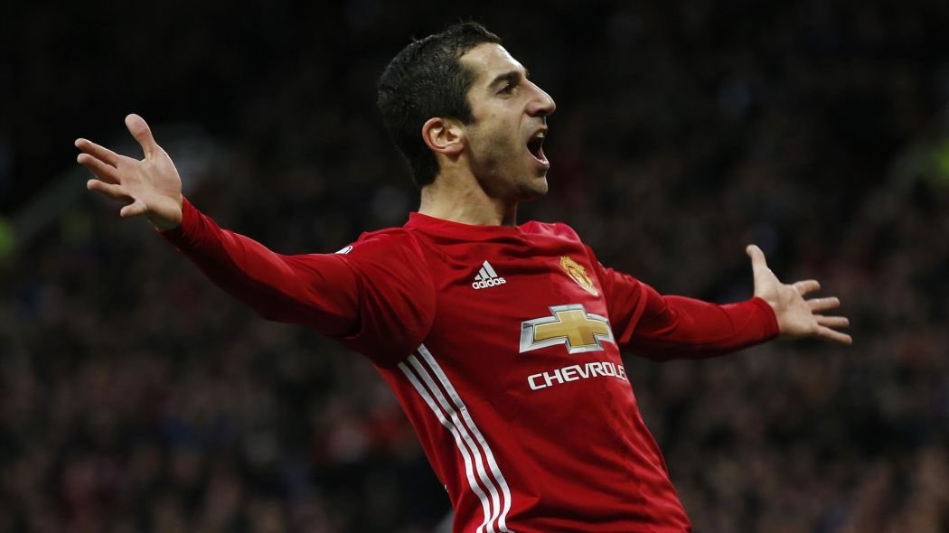 ManUtd_OT68's tweet photo. Phil Jones, Henrik Mkhitaryan and Romelu Lukaku have all been nominated for the EPL player of the month award, Well done lads🔴 https://t.co/3mjEssNTS6