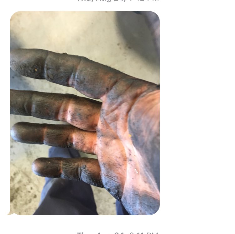 stephaniemm77's tweet photo. My husband knows just what I like 😍 #dirtytexting https://t.co/OkLwKQdH90