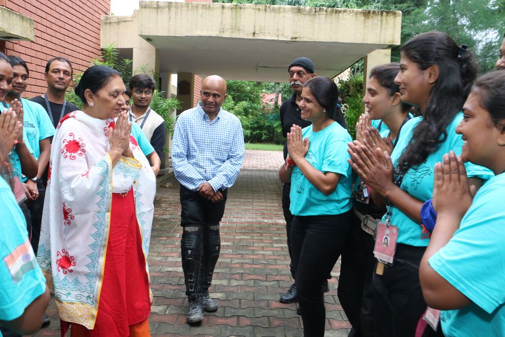BikingQueens's tweet photo. #BikingQueens met Former CM of #Gujarat @anandibenpatel where she wished them for future plans congratulated for the success of ride.. https://t.co/2wamQKi1OK