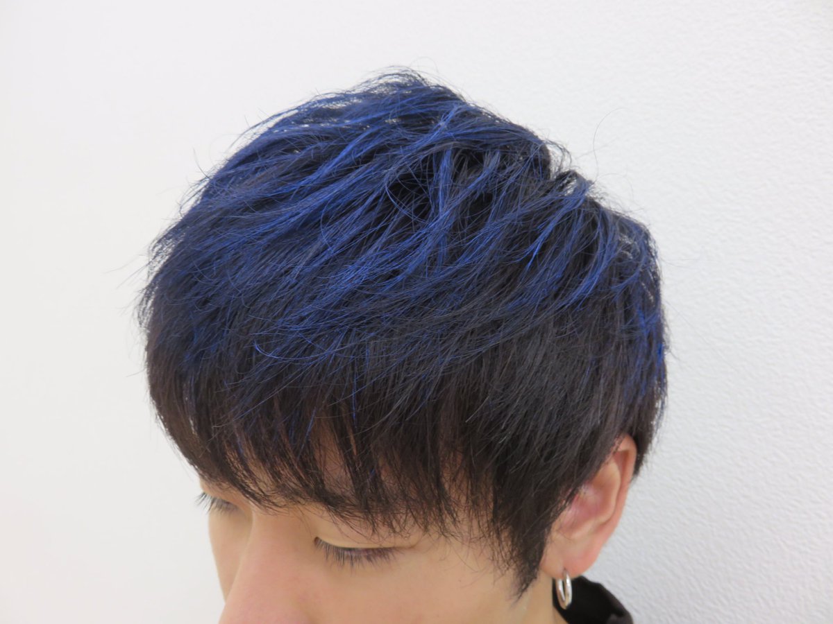 트위터의 大分トリニータ Oita Trinita 님 明日のカラーワックスが気になる皆さん アンビシャス国際美容学校の生徒にご協力頂きカラーワックスを体験してもらいました ワックスなのでヘアセットも出来ますよ 女性も毛先だけワックスをつけるなどワンポイントに