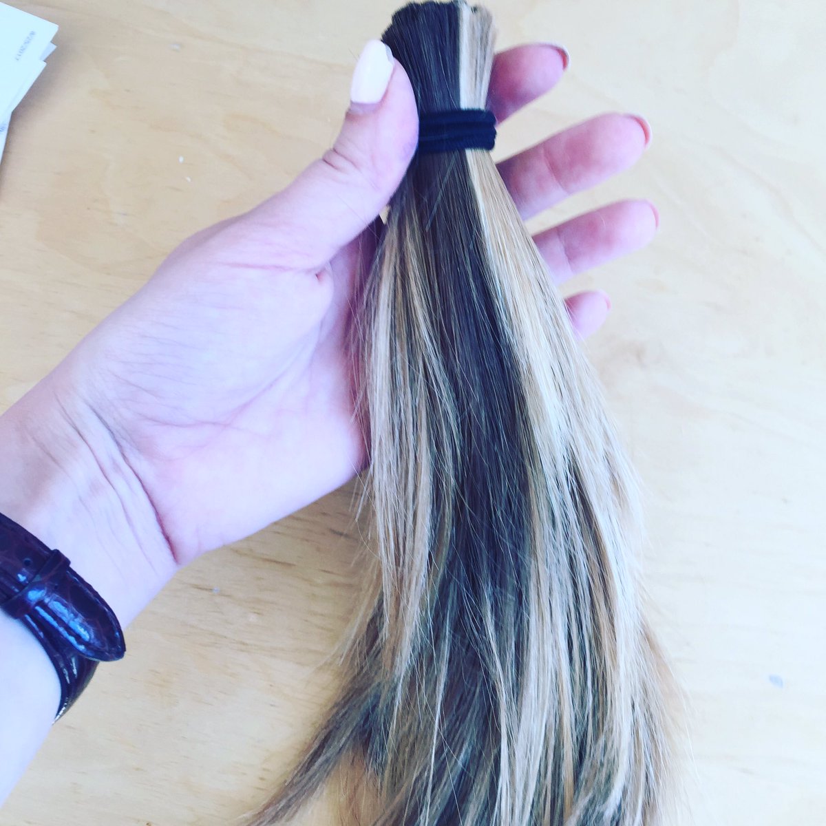 LifeLittleToes's tweet image. I've done it! Hair has gone,going to donate this lot to @LPTrustUK a great charity thatthat helps make wigs for sick children 💕