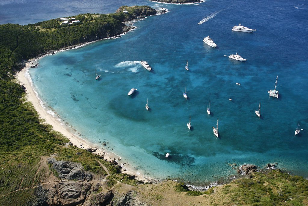 visailing's tweet photo. It's Friday. Name That Beach! #namethatbeach https://t.co/I0QWf0yK4T