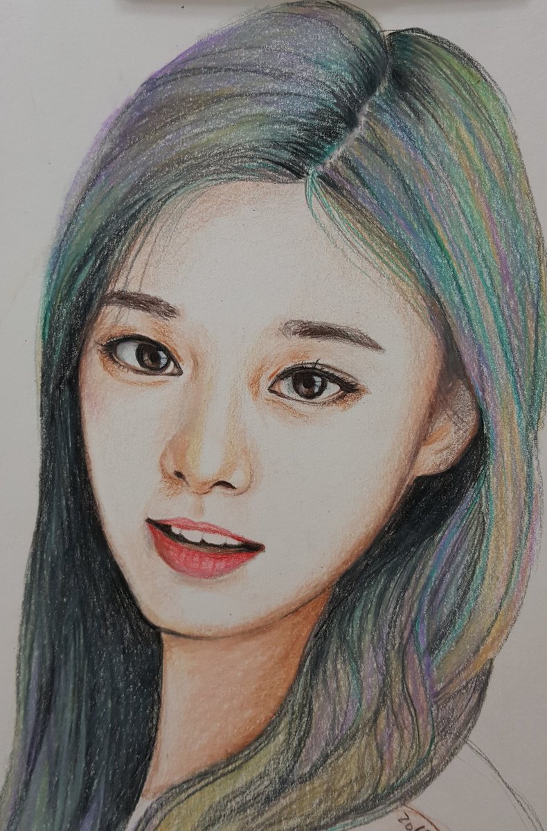 sese688's tweet photo. 트와이스 쯔위 색연필 인물화2 #인물화 #색연필화 #색연필 #연예인그리기
#유성색연필 #프리즈마 #원데이클래스
#대전 #취미 #군주 #쯔위
#초상화 #연예인초상화 #그림 #연필드로잉 
#소묘 #인물화기초 
#대전공방
#대전풀잎문화센터북대전지부
#신탄진 https://t.co/oNlHh4G2O2