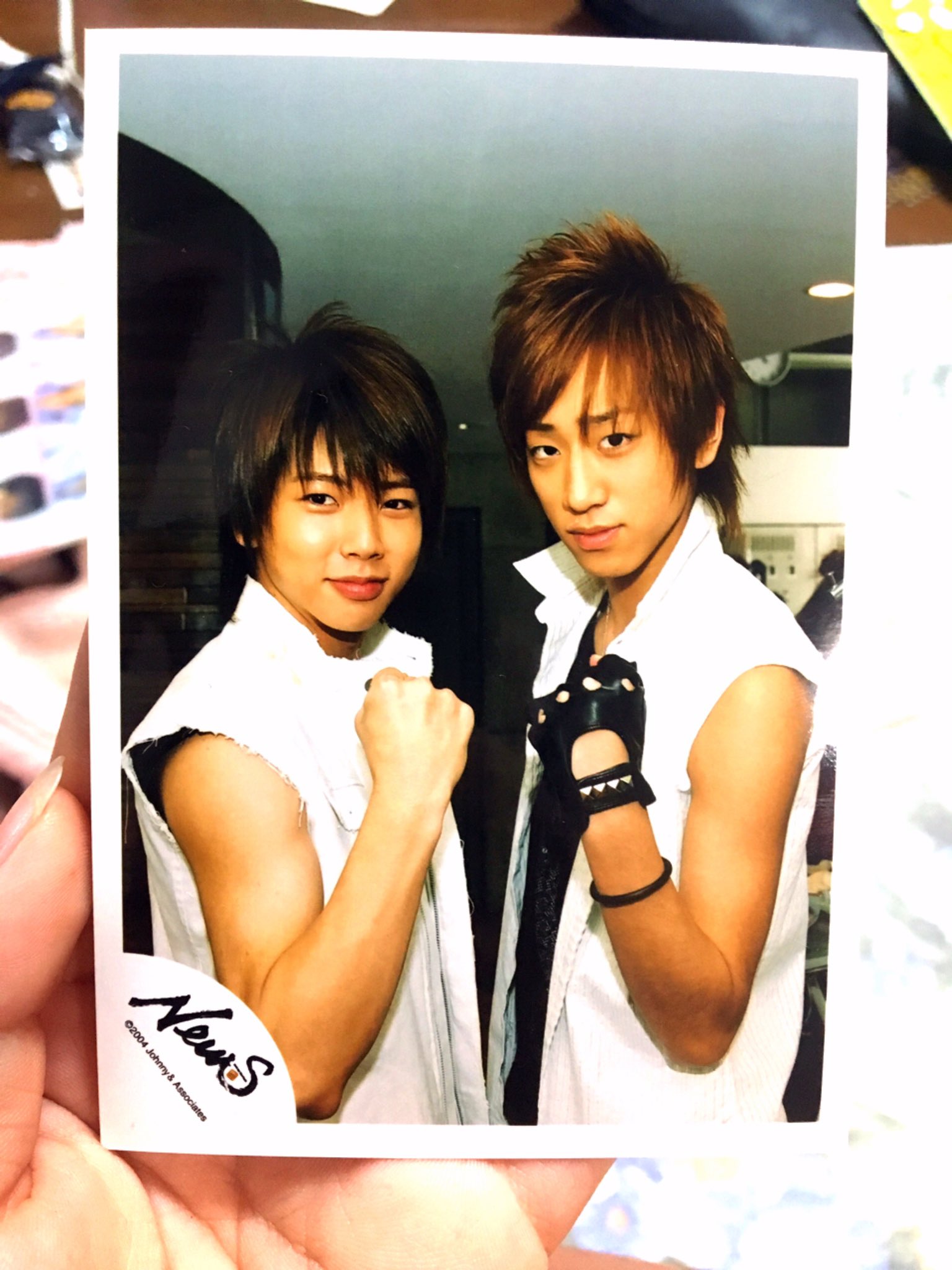 ジャニーズグッズ 譲 News デビュー当時 増田貴久 小山慶一郎 公式写真 若干枠の部分が茶色い 550 News 手越祐也 増田貴久 小山慶一郎 加藤シゲアキ 加藤成亮 Oneokrock 錦戸亮 山下智久 山ｐ 内博貴 T Co Hofjhksi4u Twitter