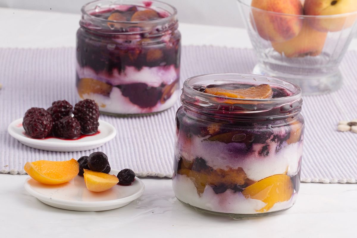 bake_burry's tweet photo. Love Fruits &amp; Trifle?? Try out exotic flavor of Peach &amp; Blueberry!

Visit us - https://t.co/7IC6joYTDG

#fridayfeeling #gurugram #gurgaon https://t.co/Ad8vK3lWTk