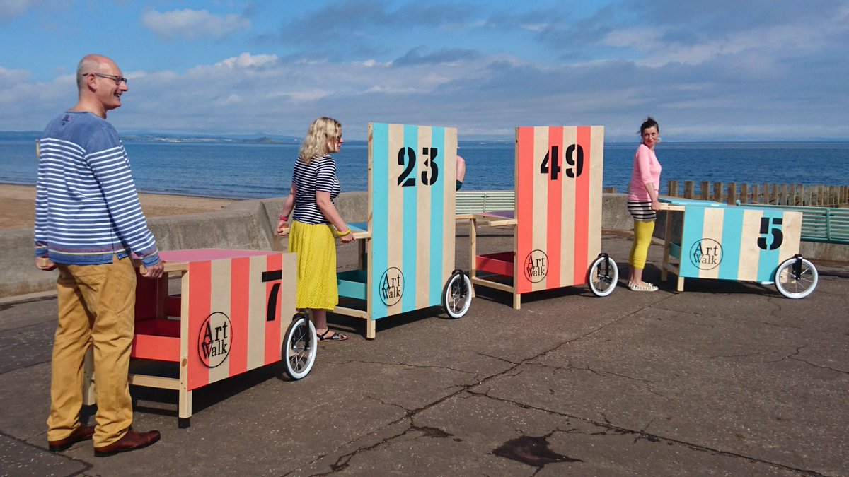 portobellocc's tweet photo. That's @artwalkporty a go #Portobello #Edinburgh https://t.co/p2yavlkbOU