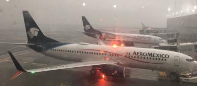 PXSOLtw's tweet photo. Cierran el Aeropuerto de Ciudad de México, inundado por las lluvias

https://t.co/z32w2EqJmQ https://t.co/MNbQJJsyNE