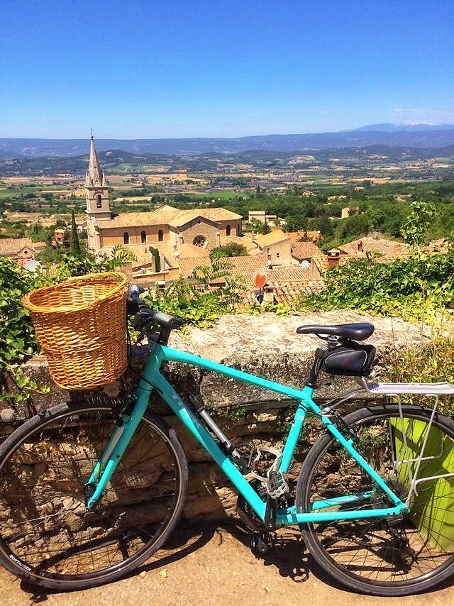lifefrance's tweet image. Friday daydream riding your bike in Provence under a deep blue sky... le sigh!