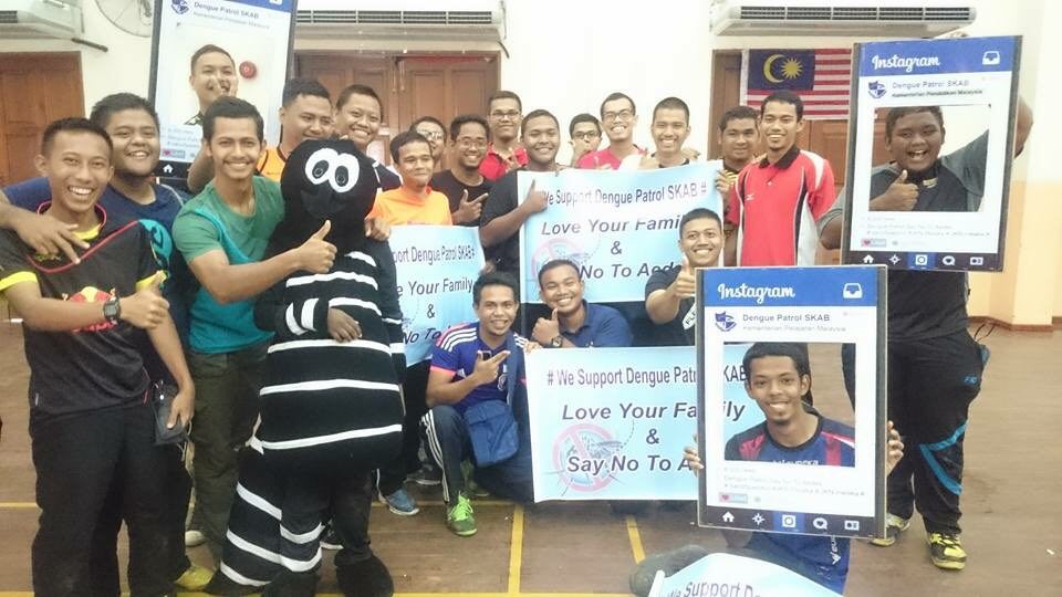 dengue_skab's tweet photo. Students IKM showed them supports Dengue Patrol SKAB.

#MrDengue
#DenguePatrolSKAB
#EcoSchoolMelaka https://t.co/ICs4a2vsLs