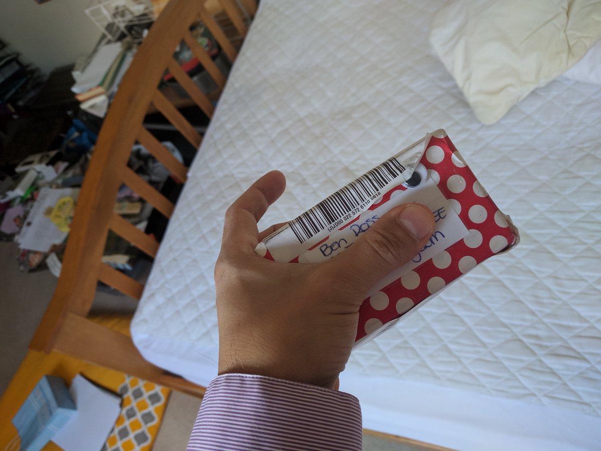 flyraccoonfly's tweet photo. Oooh, an exciting box has appeared at my front door. Just when I was reading about #replaybox !!! https://t.co/FeUzAgypVX