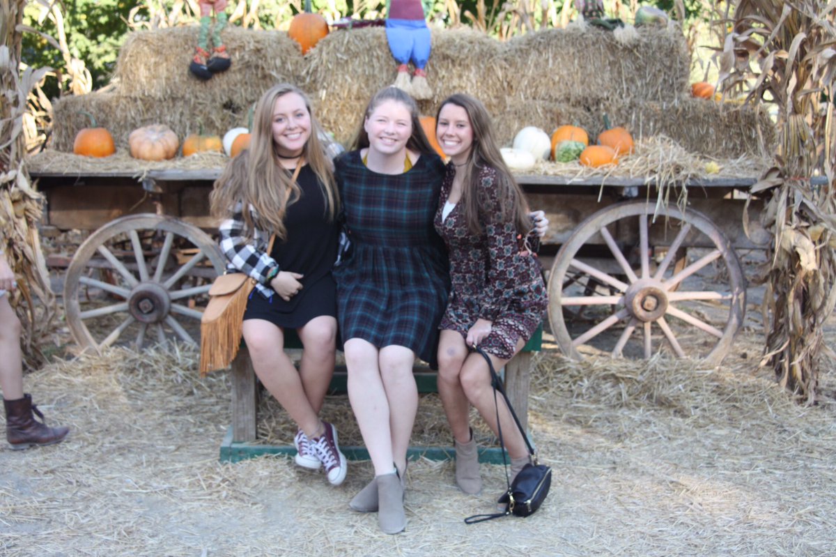 happy birthday <a href="/bridgetteliede1/">Bridgette</a> !!🌟 you constantly have me laughing and i love you more than life ! i hope you have the best day ever #17 💗