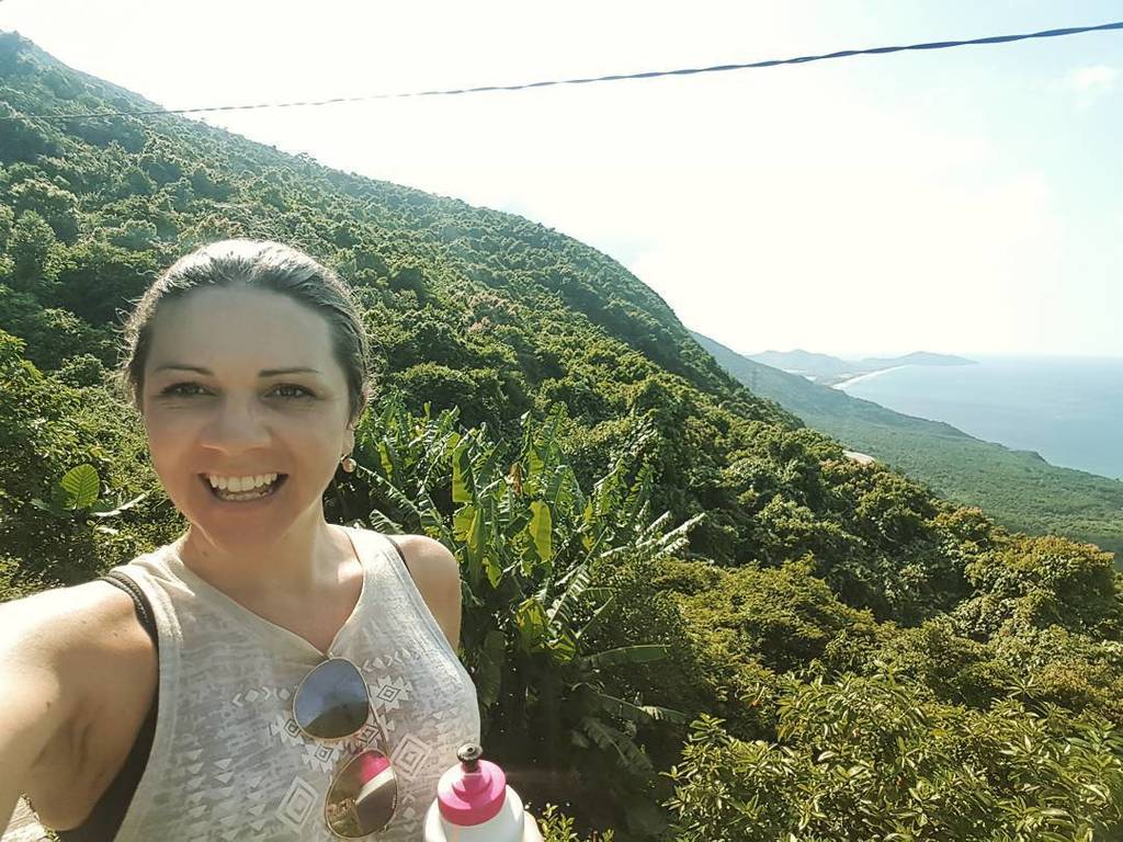 VerityRider's tweet photo. Made it up Hai Van Pass in 52 minutes... Phew!! 10kms with an average of 8% incline in 34 degrees... Tough but awe… https://t.co/Beanh0GqQ7 https://t.co/QiPqDMcD2a