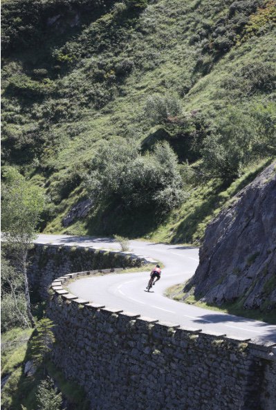 jim_c_1985's tweet photo. A look back at my @Haute_Route Iron ride: Part 1 - Pyrenees. An amazing week in the most beautiful place on earth: https://t.co/hhtdQ290QK https://t.co/Q8utiPigz3