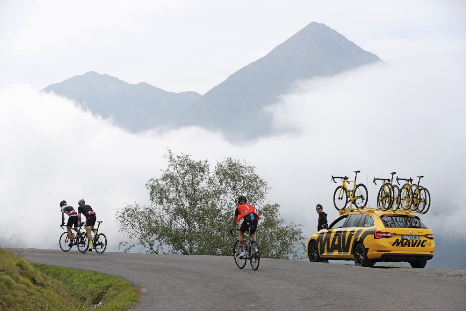 jim_c_1985's tweet photo. A look back at my @Haute_Route Iron ride: Part 1 - Pyrenees. An amazing week in the most beautiful place on earth: https://t.co/hhtdQ290QK https://t.co/Q8utiPigz3