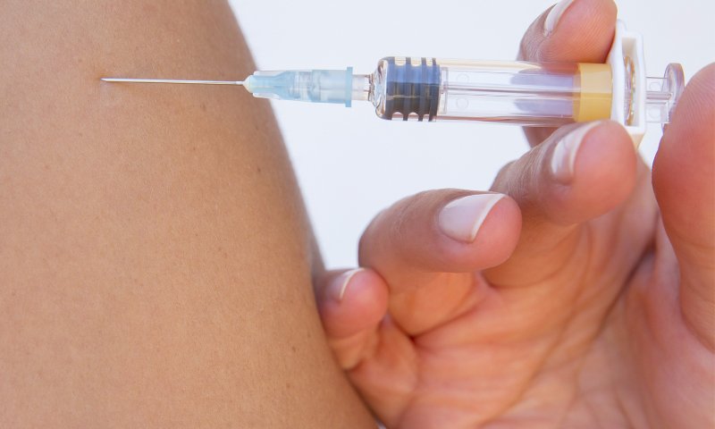 ConsLomb's tweet photo. In regola con i #vaccini? Scarica l'app che ti aiuta con le scadenze https://t.co/c9LYUUccJW

#Lombardia #wikivaccini https://t.co/uUwvXALGaa