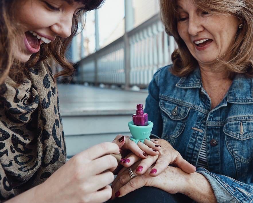 TweexyUk's tweet photo. #tweexy is perfect for those quick fixes on the go! Or for those mother and daughter moments 💅#nails #mum #daughte… https://t.co/WvjoGuazqh https://t.co/i33a8clq4F