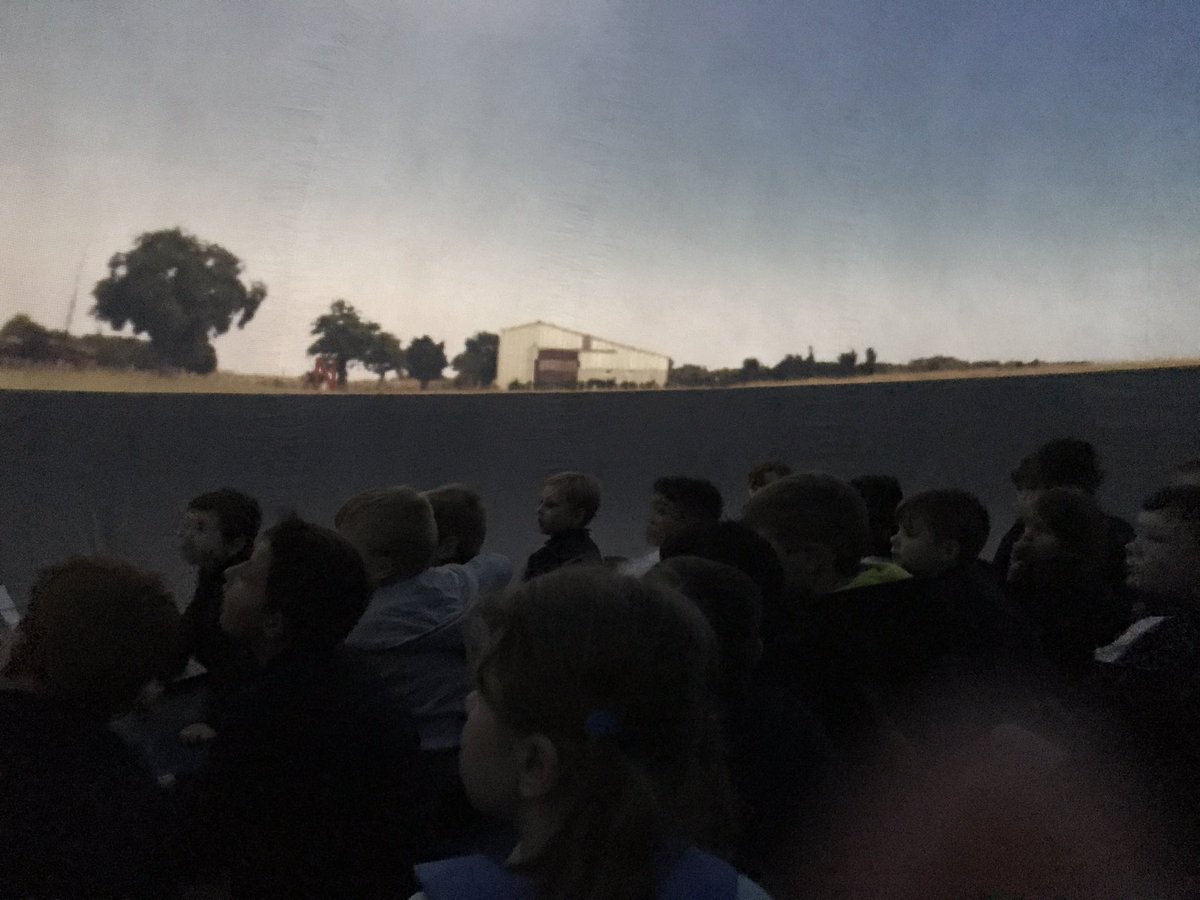 SmallhumansRfun's tweet photo. Night school, inside the inflatable dome watching the earth rotate. https://t.co/X5SH8T9Ja1