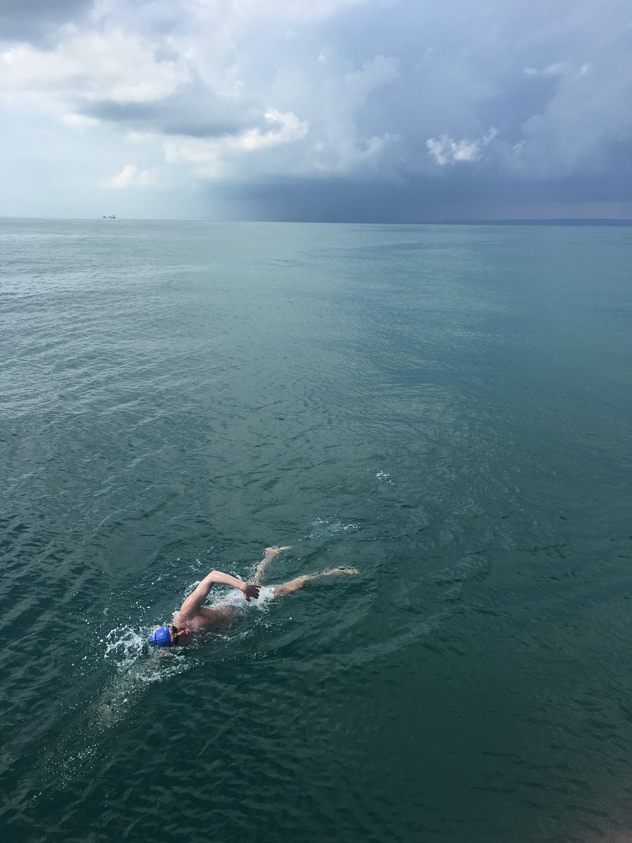 GeorgeCselko's tweet photo. Storm clouds headed this way; apparently george will be fine if lightening strikes because it will hit the boat first ⛈ https://t.co/axbuSKzQVN
