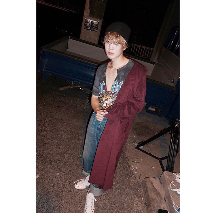 WINCOUTURE's tweet photo. // #WINNER for Vogue Korea [Sept Issue '17] https://t.co/vB3wAYuAQV