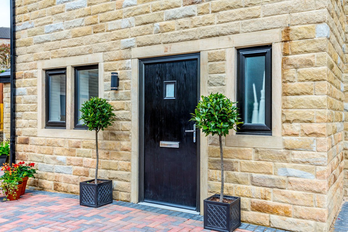 Reloc8pro's tweet photo. Why not come down to Albion Gardens in Meltham, Holmfirth this Saturday. The show home is open and the development is looking fantastic. https://t.co/nHkv8N7A3p