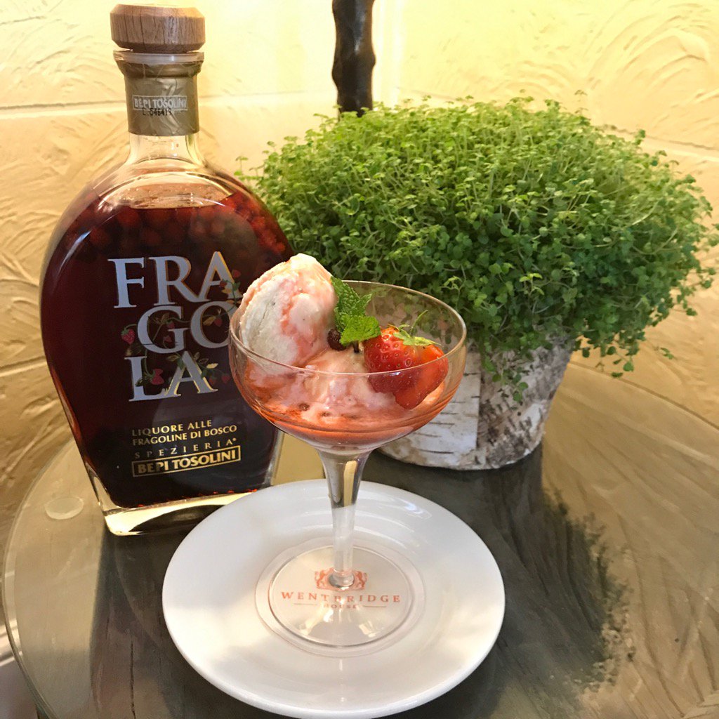 🍓 New on our dessert menu this evening....... Delicious !!
🍓 <a href="/GrappaTosolini/">Grappa Tosolini</a>   🍓