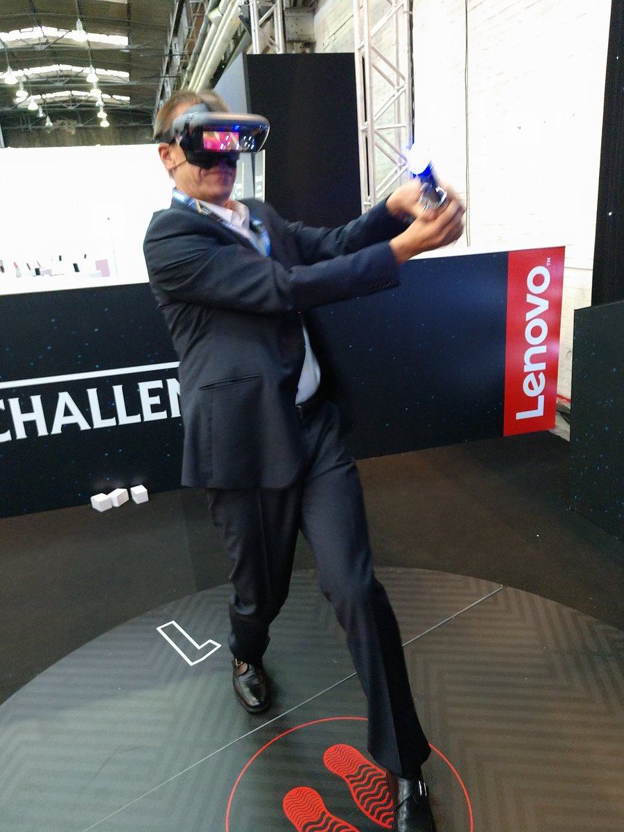 NorbertRoettger's tweet photo. May the force be with you :-)
#LenovoIFA #lenovolaunch #lenovode #jedi https://t.co/pmIj6S6Aai